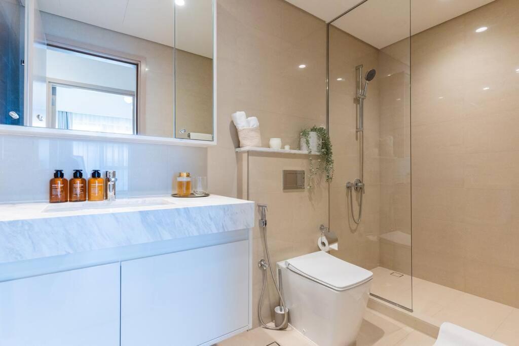 Apartment Stylish 1 Bedroom L Next To Mall L Great Amenities Dubai